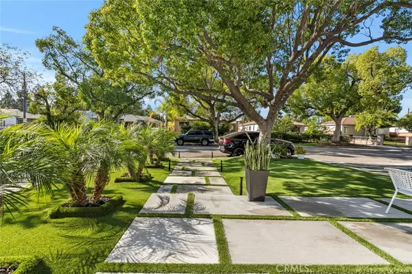 Burbank, CA 91505,1918 N Maple