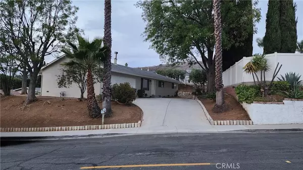 Thousand Oaks, CA 91362,2453 Los Feliz