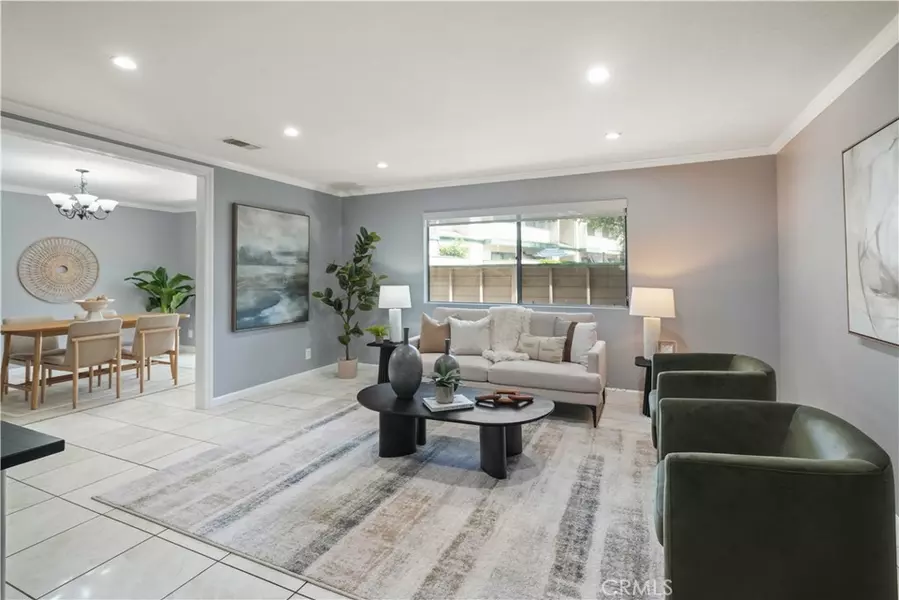 23542 Newhall AVE #5, Newhall, CA 91321