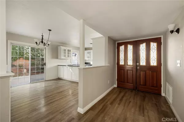 Chatsworth, CA 91311,10401 Willowbrae