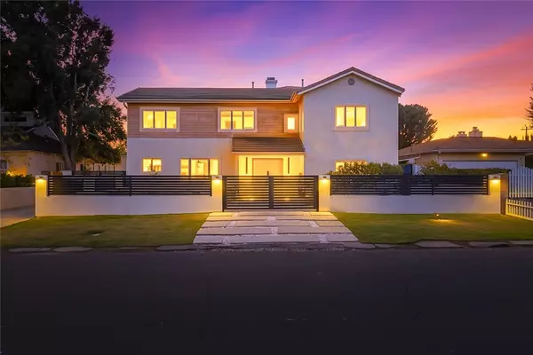 5439 Gentry AVE, Valley Village, CA 91607