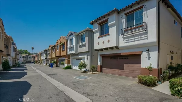 14909 Navarre, Sylmar, CA 91342