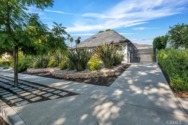 Glendale, CA 91201,1911 W W Kenneth Rd