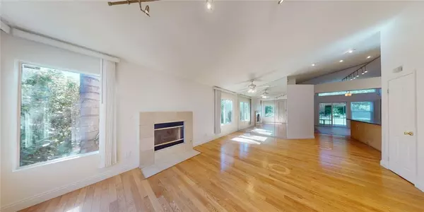 Moorpark, CA 93021,15479 Doris CT