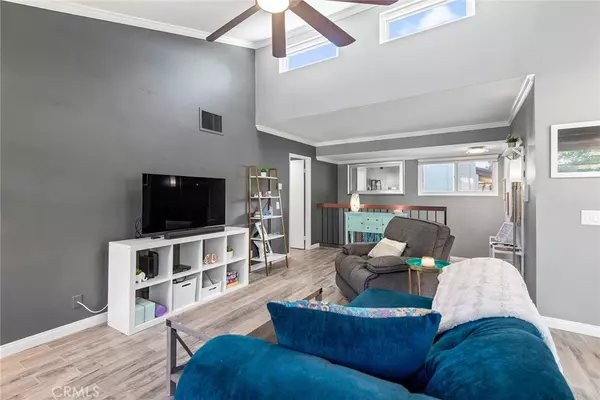 Simi Valley, CA 93063,6458 Twin Circle Lane 3