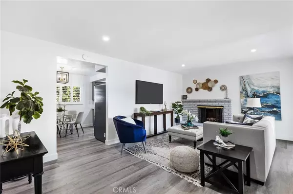 Northridge, CA 91324,8356 Vanalden