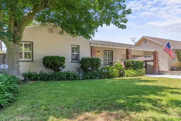 Burbank, CA 91506,731 N Beachwood DR