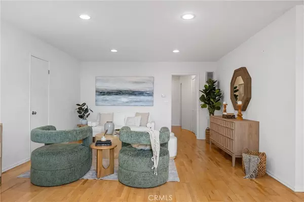 Santa Monica, CA 90403,1925 Montana AVE #3