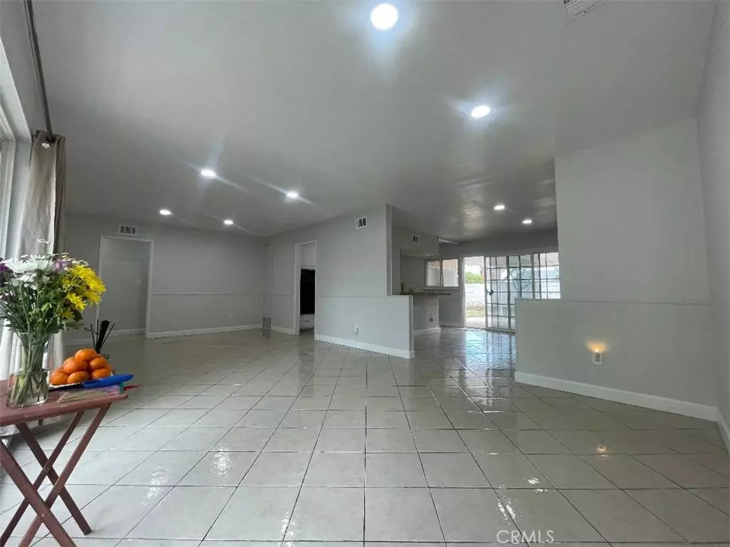 Chatsworth, CA 91311,20100 Needles ST