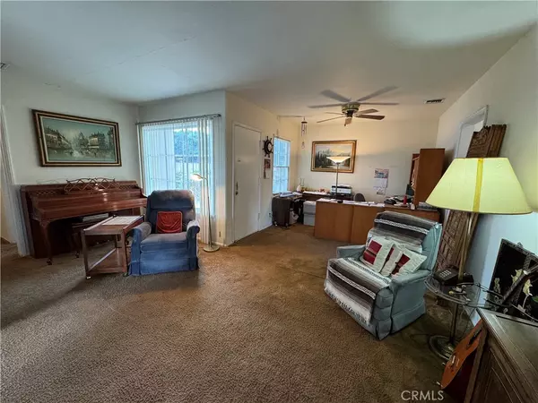 Reseda, CA 91335,7044 Bertrand