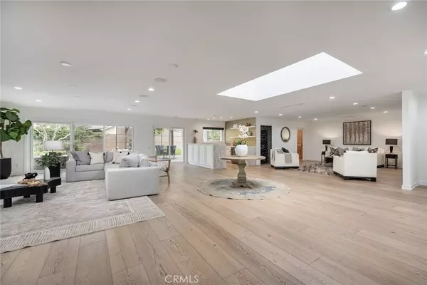 Encino, CA 91316,18089 Lake Encino