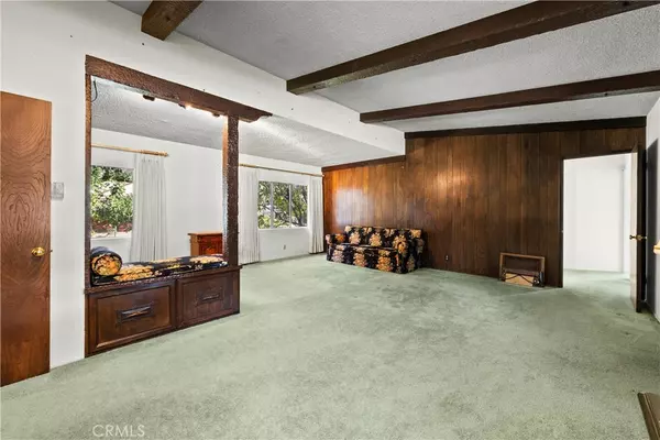 Newhall, CA 91321,24422 Valley