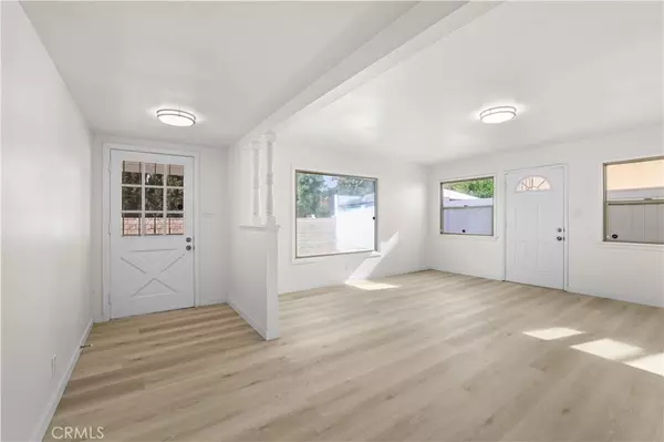 Winnetka, CA 91306,20464 Elkwood