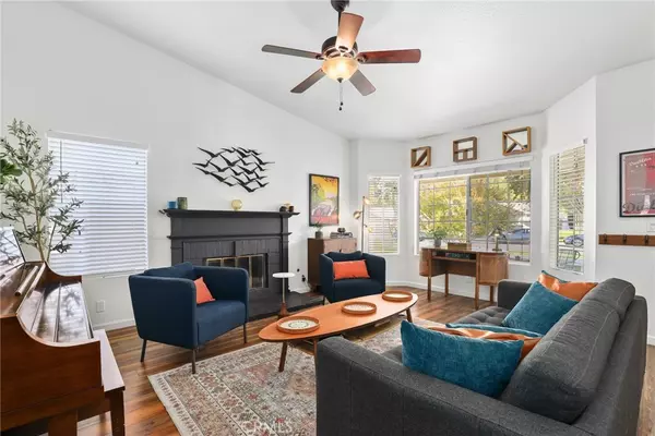 Saugus, CA 91350,27819 Sumner