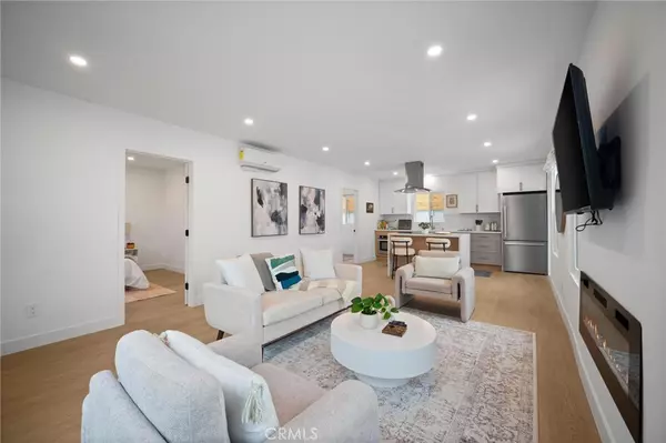 Los Angeles, CA 90019,1626 S Rimpau