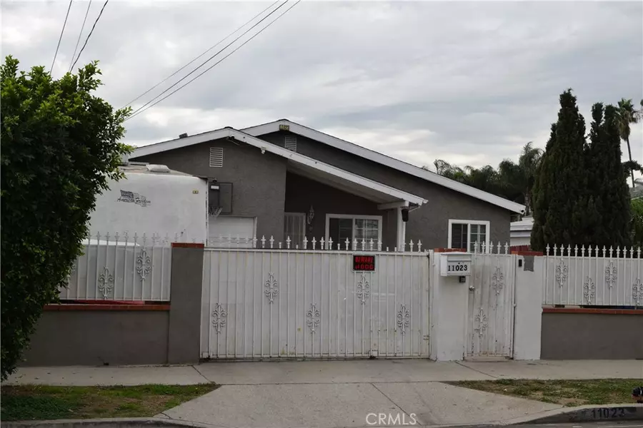 11023 De Foe, Pacoima, CA 91331