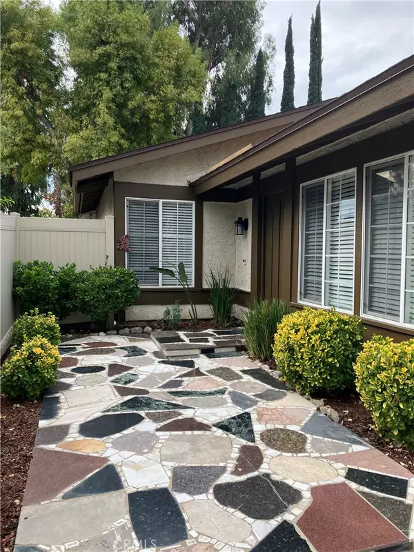 Valencia, CA 91355,24214 Dalgo