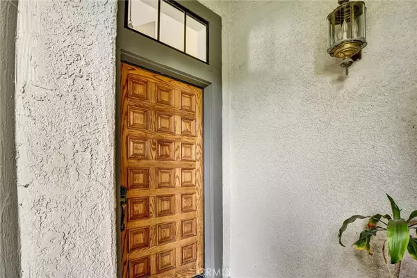 Camarillo, CA 93012,5005 Via Cupertino