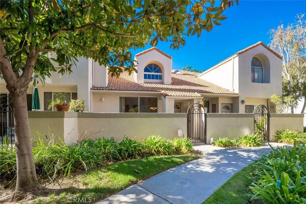 Chatsworth, CA 91311,11383 Old Ranch