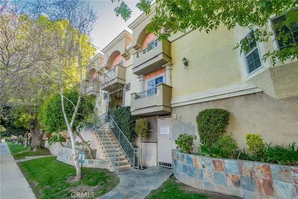 Van Nuys, CA 91406,7045 Woodley AVE #218