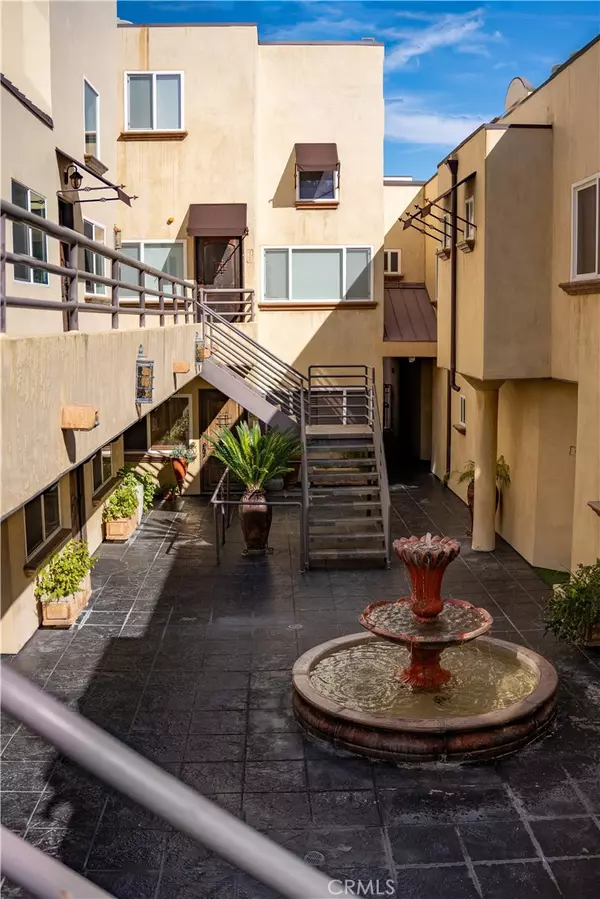 Studio City, CA 91604,4128 Whitsett #101