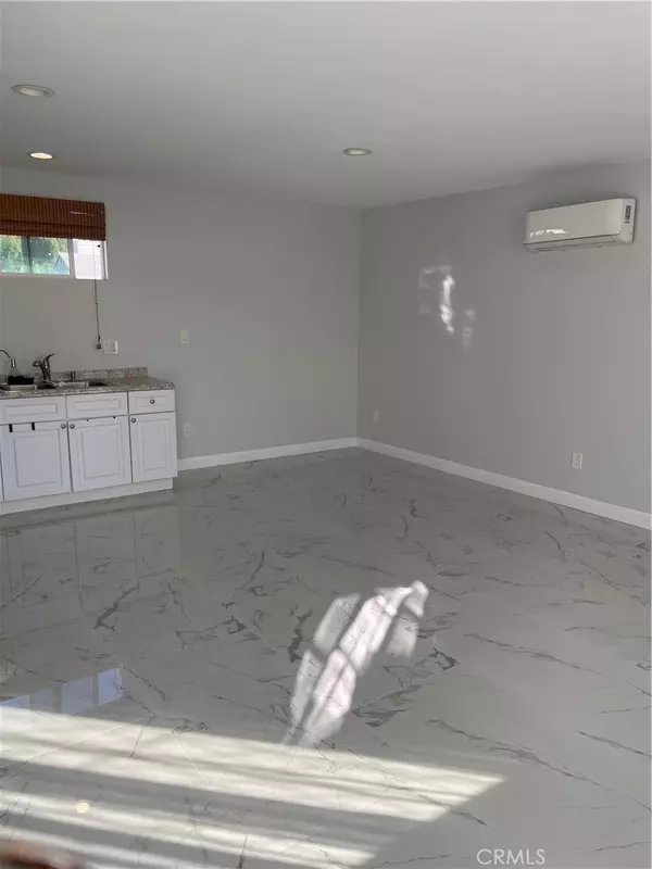 Granada Hills, CA 91344,10310 Mintgomery AVE