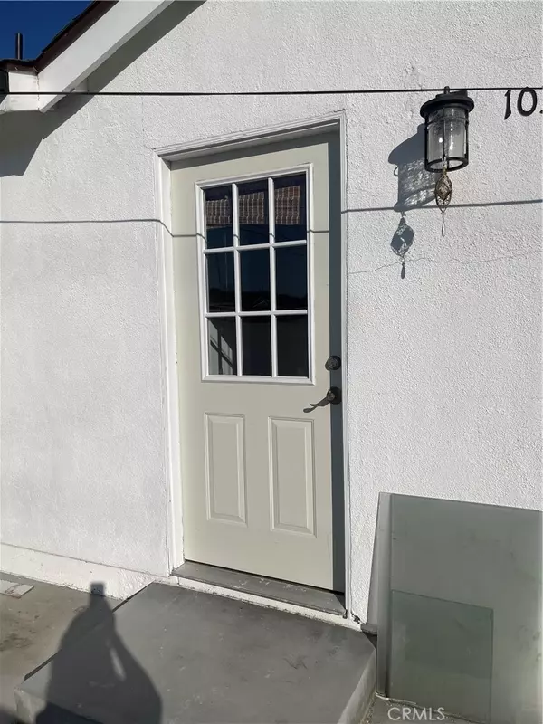 Granada Hills, CA 91344,10310 Mintgomery AVE