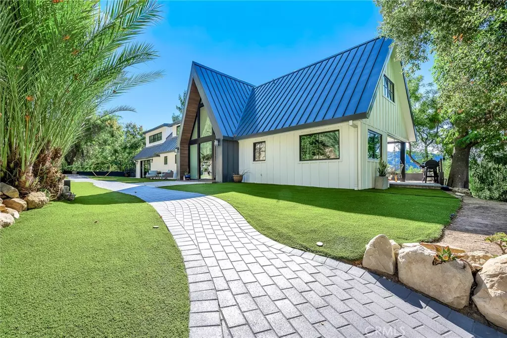 Calabasas, CA 91302,24301 Sylvan Glen