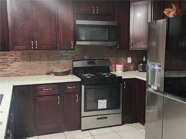 Apple Valley, CA 92307,21815 Goshute AVE