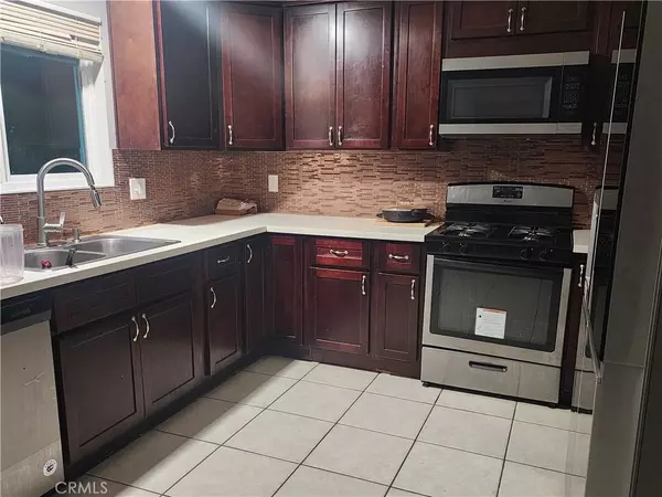 Apple Valley, CA 92307,21815 Goshute AVE