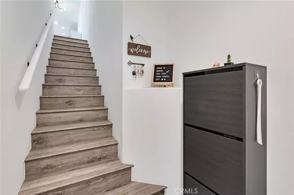 Anaheim Hills, CA 92808,922 S Country Glen WAY