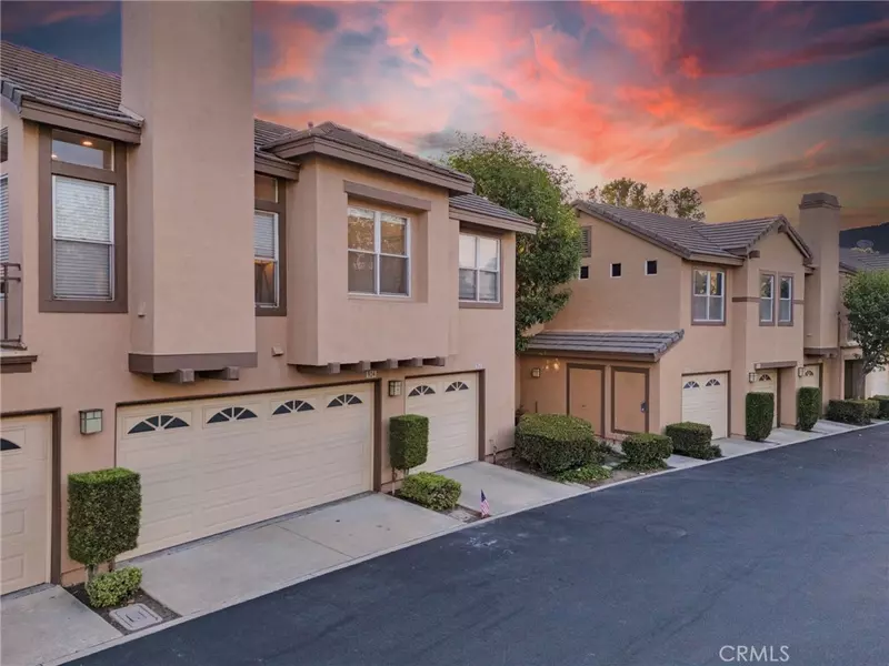 922 S Country Glen WAY, Anaheim Hills, CA 92808