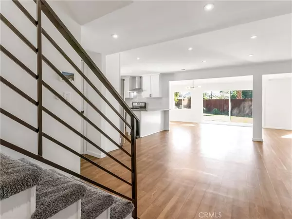 Simi Valley, CA 93065,1406 Duarte CIR