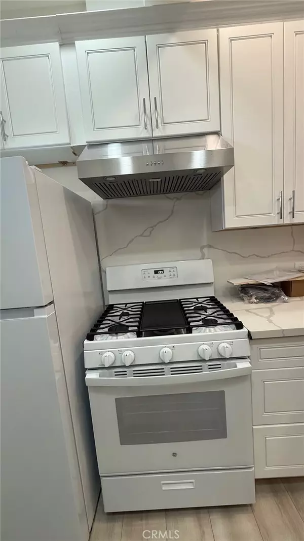 Thousand Oaks, CA 91362,3162 Clarita CT