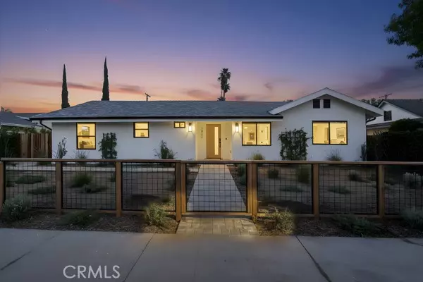 West Hills, CA 91304,7932 Woodlake