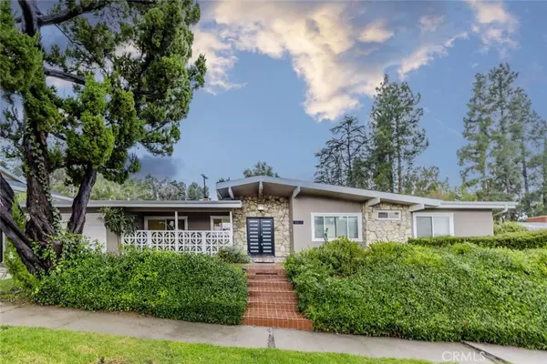 5817 Lockhurst DR, Woodland Hills, CA 91367