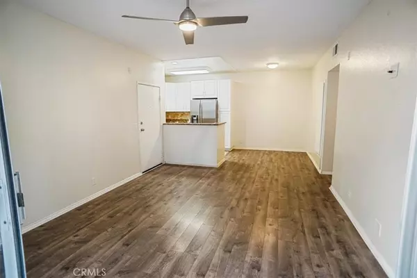 Saugus, CA 91350,27646 A Susan Beth WAY