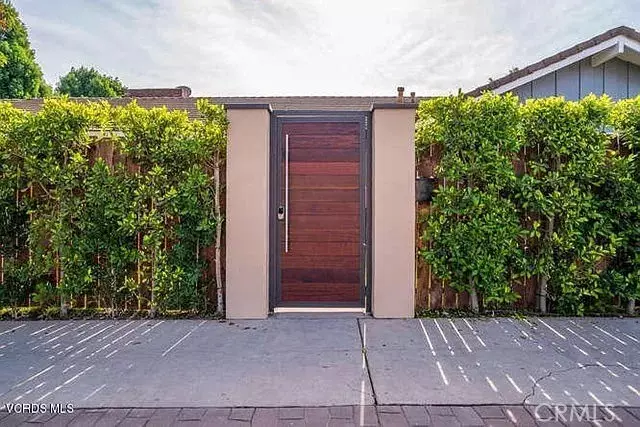 6656 Columbus AVE, Van Nuys, CA 91405