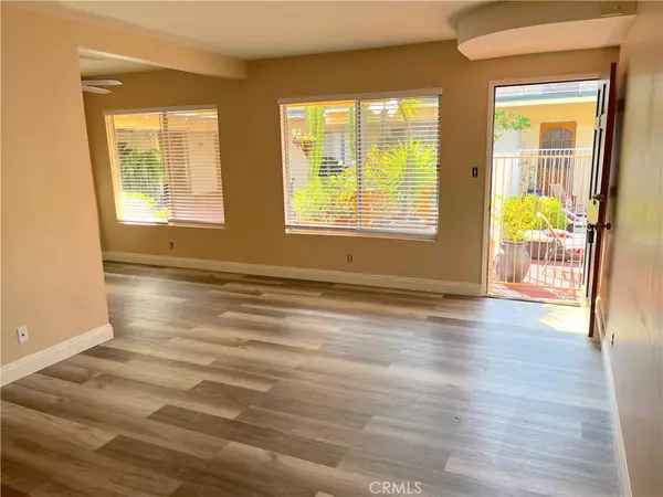 Costa Mesa, CA 92627,2115 Placentia Ave #15