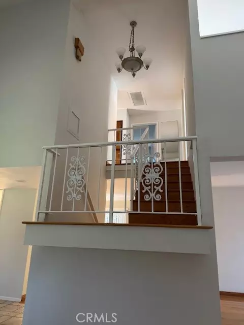 Chatsworth, CA 91311,10645 WILLOWBRAE AVE