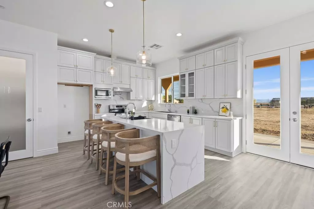 Lancaster, CA 93536,7214 W Avenue A-6