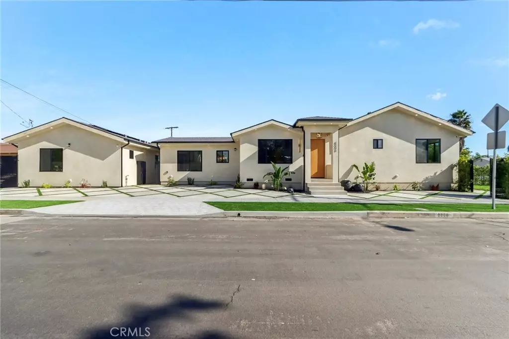 North Hollywood, CA 91605,8006 Lloyd AVE