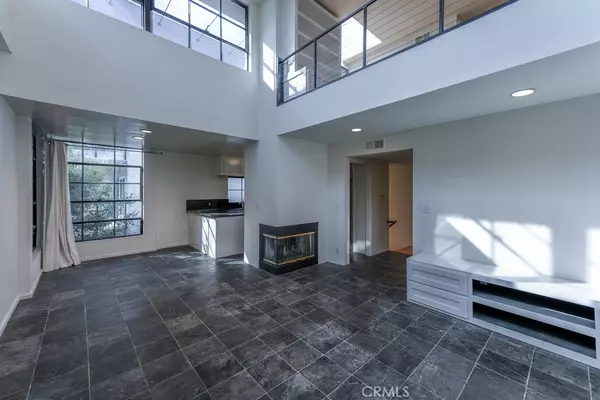 11817 Texas #1, Los Angeles, CA 90025