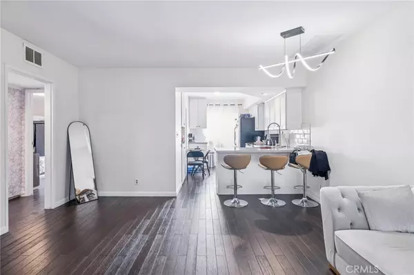 Glendale, CA 91206,312 N Louise ST #210