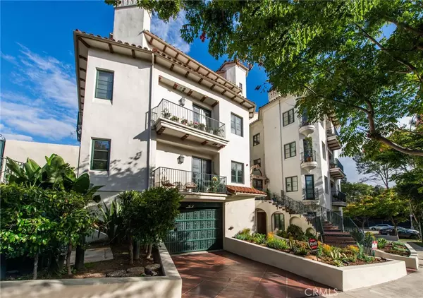 Beverly Hills, CA 90212,558 Hillgreen DR #207