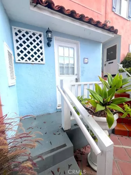 212 N Coast Hwy #14, Laguna Beach, CA 92651