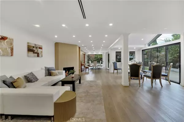 Lake Balboa, CA 91406,6409 Graves AVE