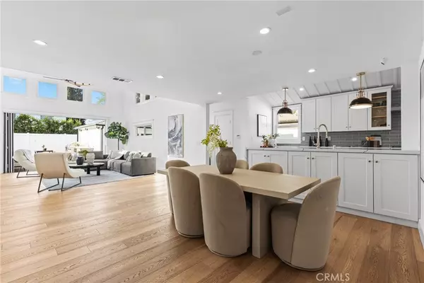 Sherman Oaks, CA 91423,12947 La Maida ST