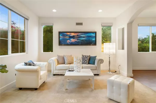 Tarzana, CA 91335,18141 Topham ST