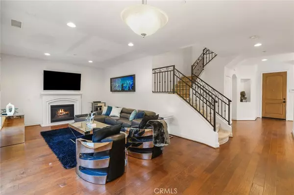 Tarzana, CA 91335,18141 Topham ST